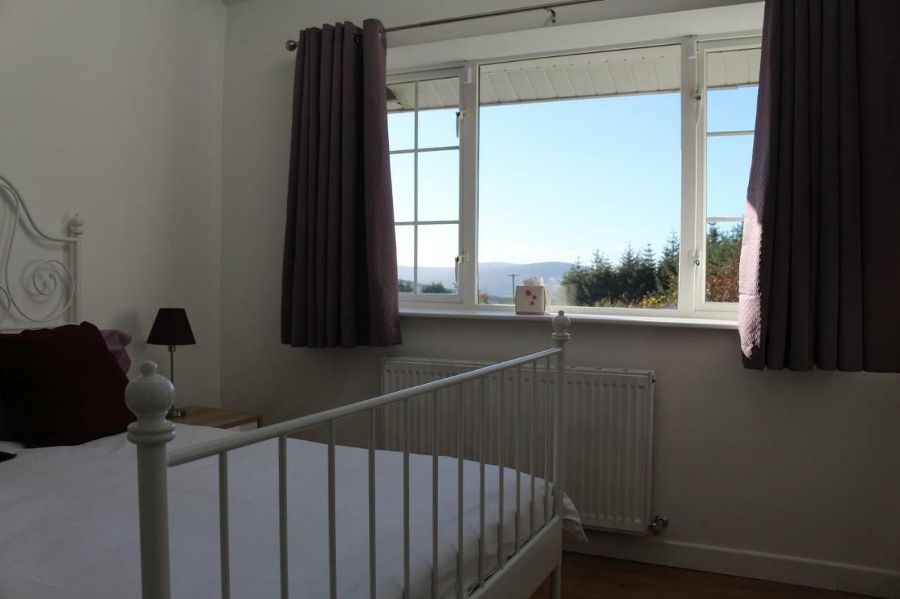 The Lodge Guesthouse Brittas Eksteriør billede