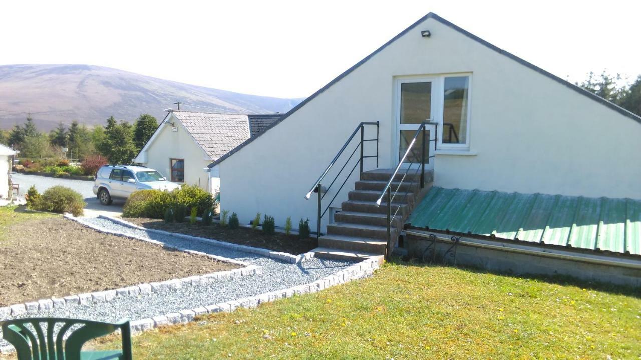 The Lodge Guesthouse Brittas Eksteriør billede